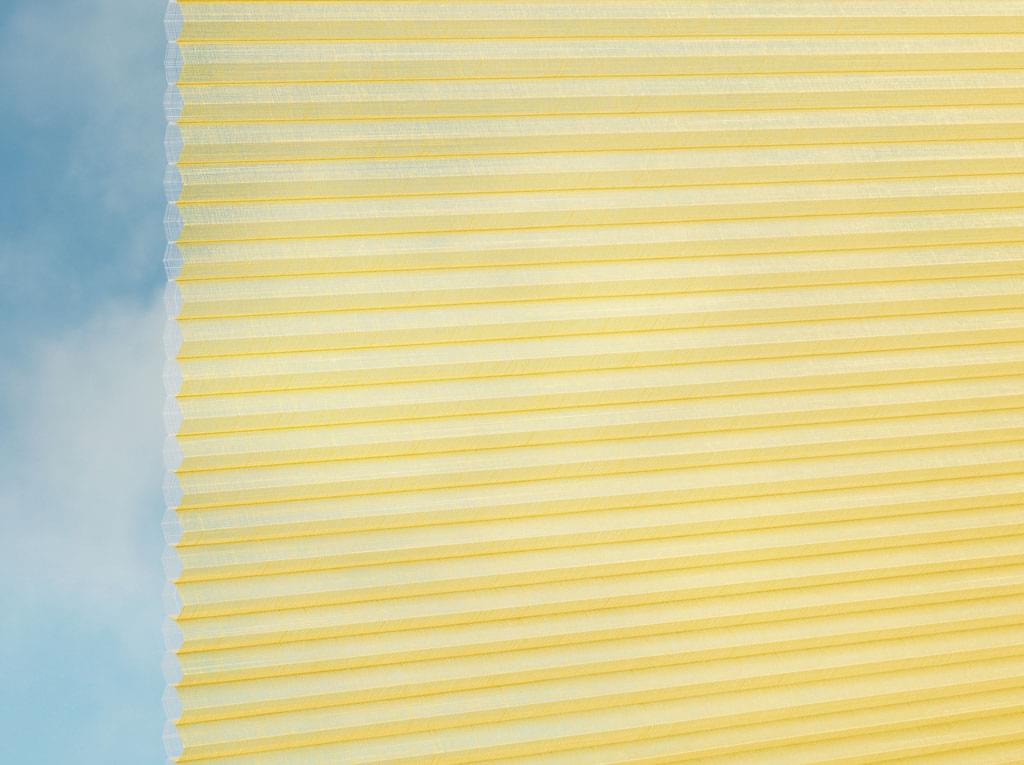 DUETTE® Fixé Batiste Sheer (4.9320) Gelb.